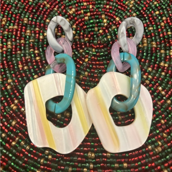 🩵STATEMENT EARRINGS🩵 - Picture 2 of 9